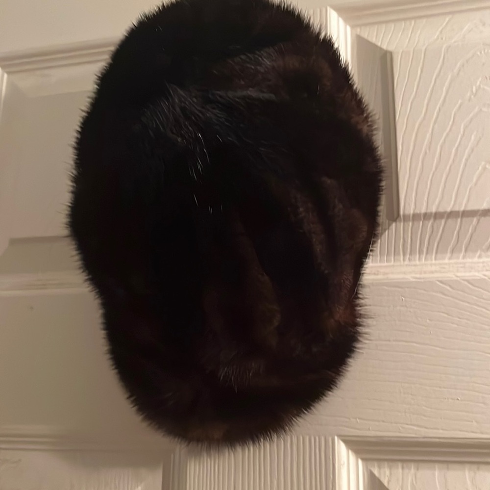 Mahogany real mink fur cap, tag still attached. Adjustable. Mahogany color.